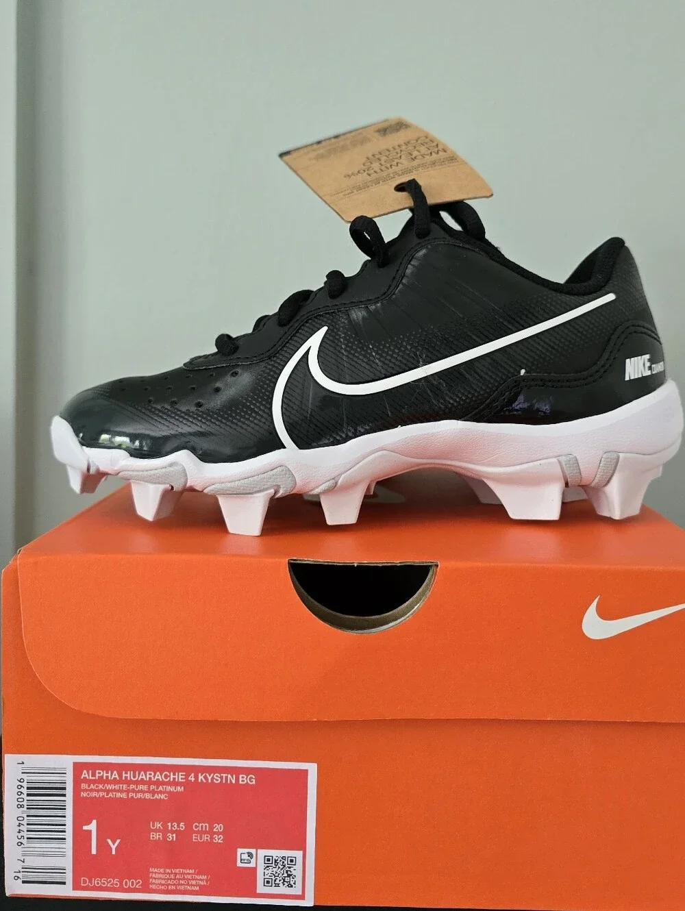 New Nike Kids Black White Youth Cleats